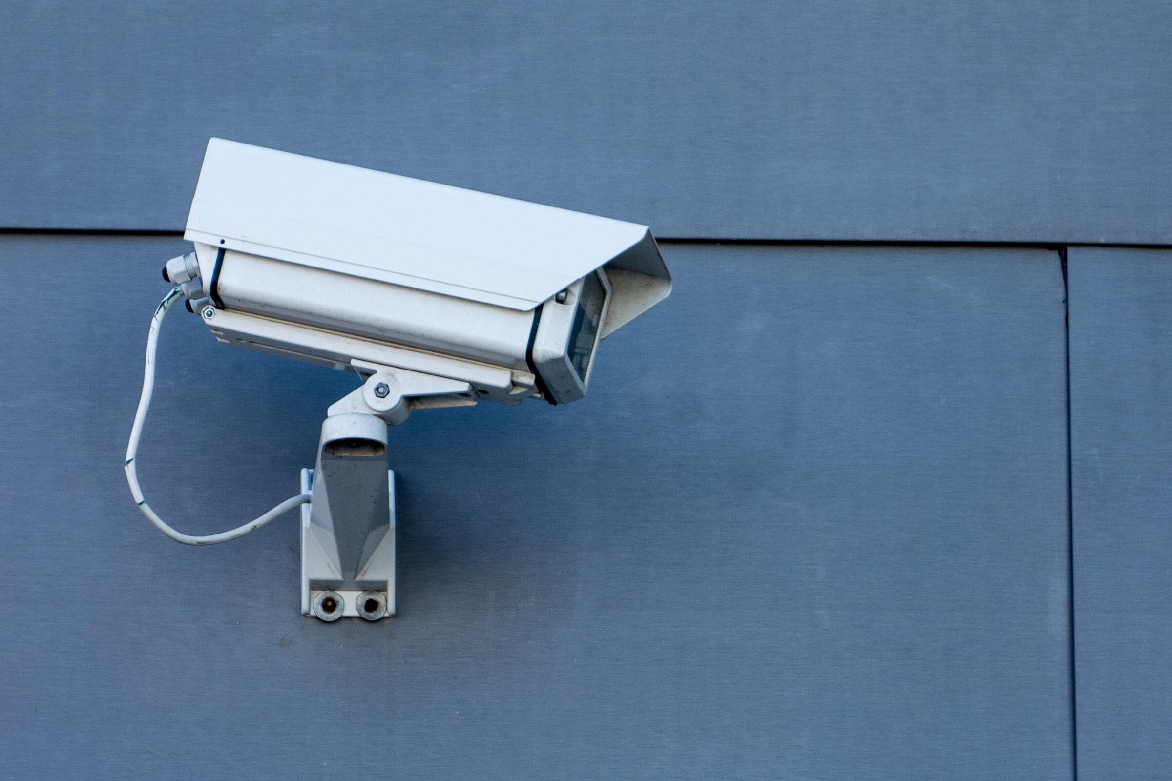 Überwachungskamera Überwachungskamera an einer Wand